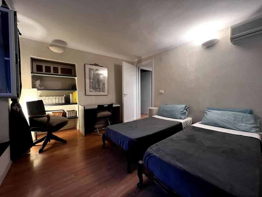 San Lorenzo Central Apartment Генуя Екстер'єр фото